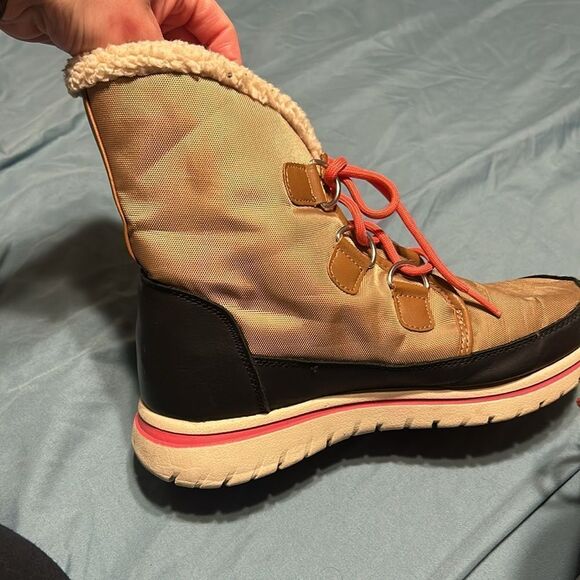 Target Women's Winter Waterproof Lace Up Ankle Boots Size 8 - Picture 5 of 9